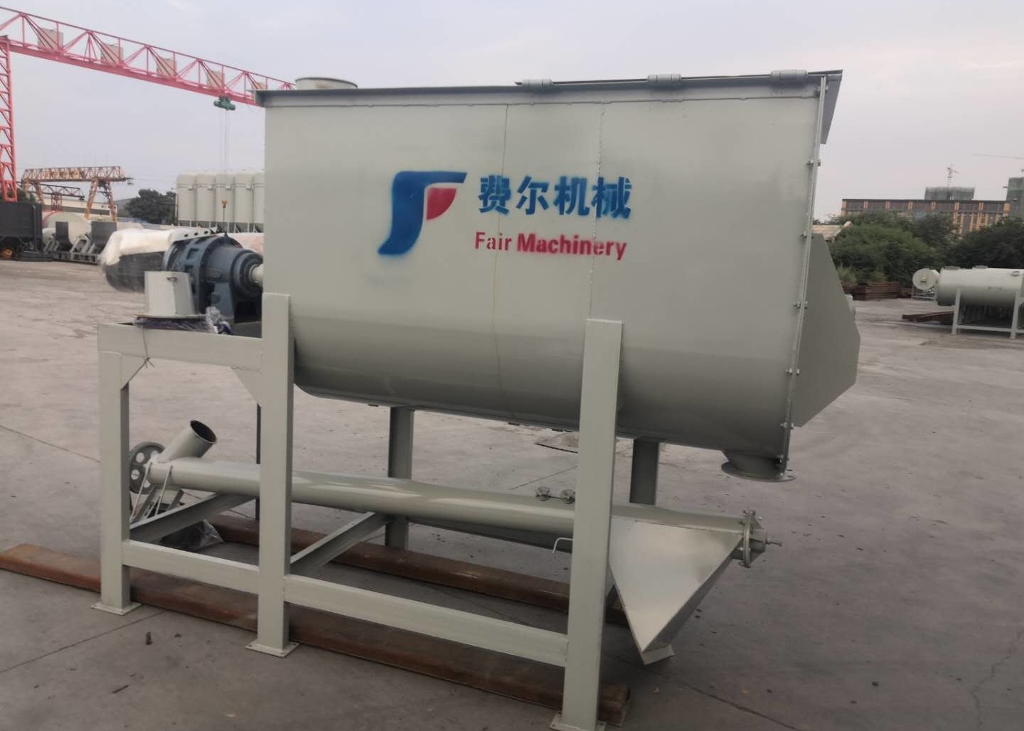 500-5000KG Industrial Ribbon Mixer Easy installation For Poultry Feed Mixing