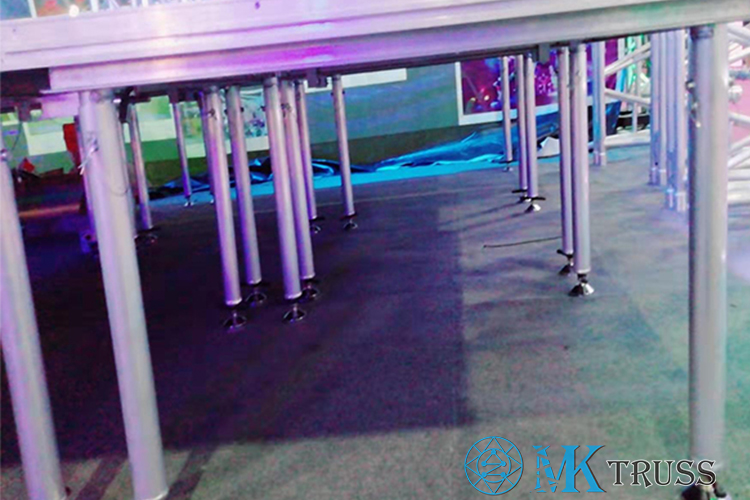 1200*2400mm Anti-slip Aluminium Frame Mobile Stage Platform for Outdoor Entertainment