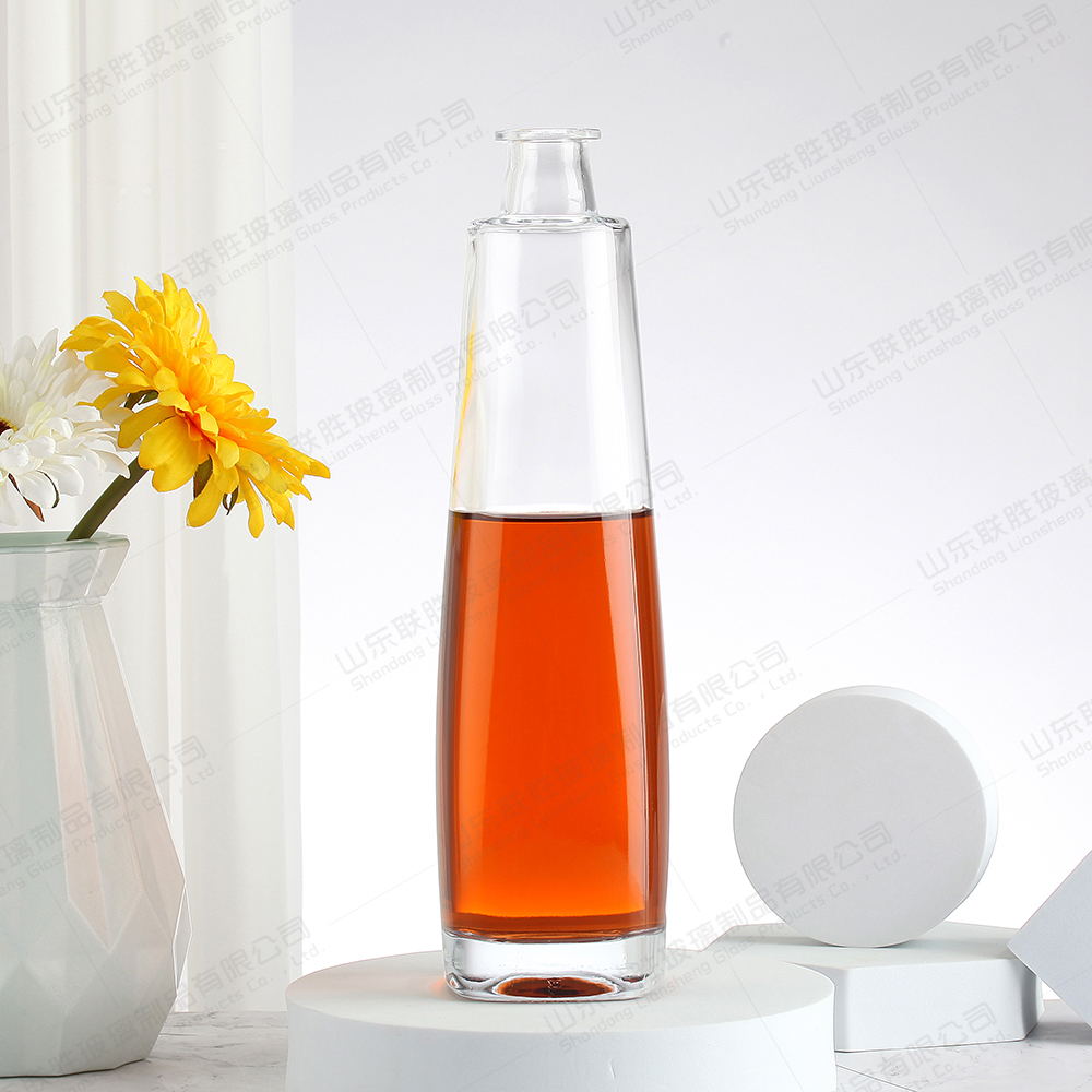 Customized 700ml 750ml Wine Glass Bottle with Glass Collar and Healthy Lead-free Glass