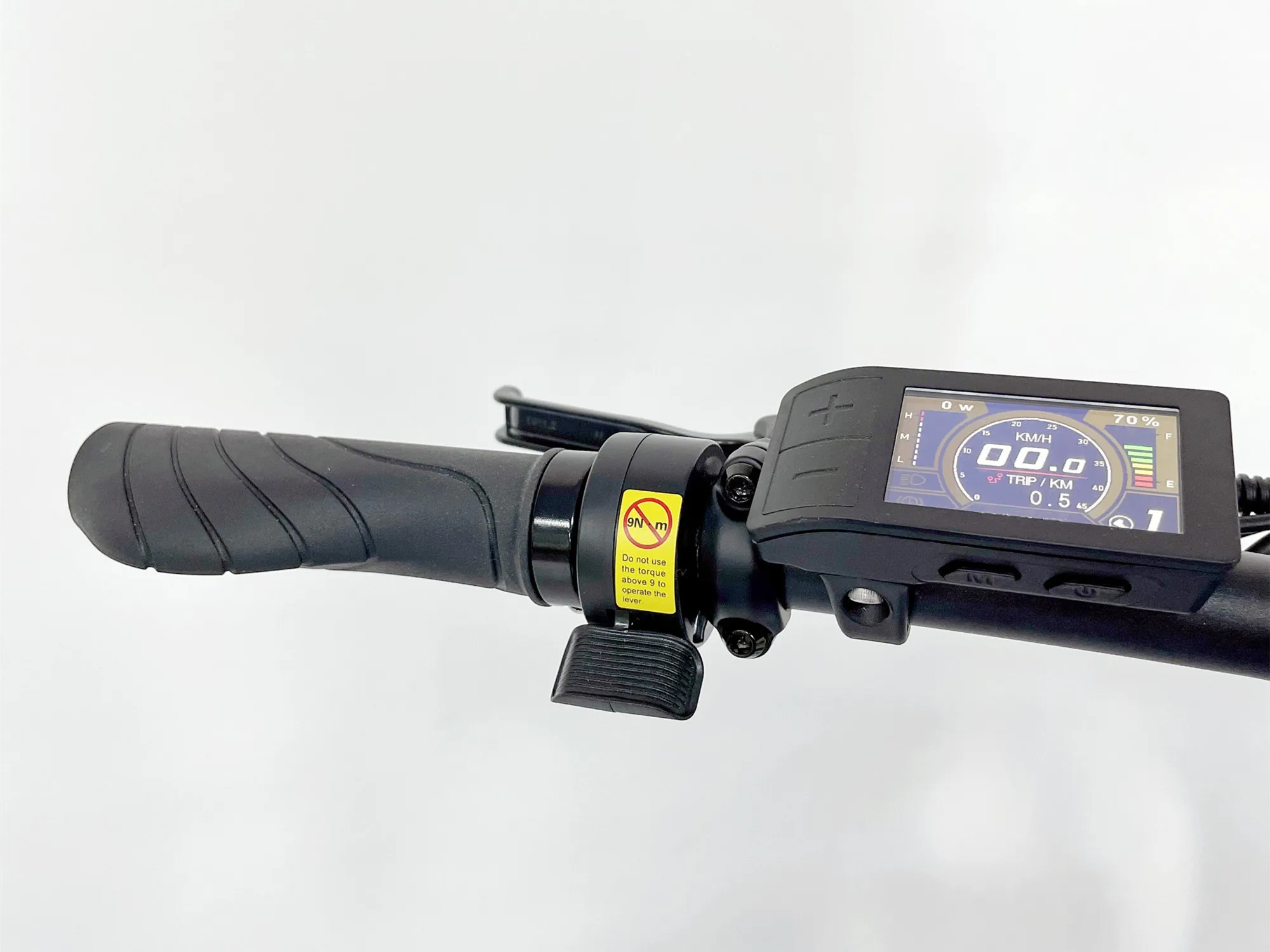 27.5 Inch Electric City Bike Max Speed 30 - 50Km/h 36V 13Ah Hidden Battery