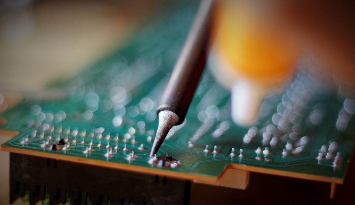 computer, technology, green, color, macro, close up, trace, electronics, hardware, it, games, solder, chip, datailaufnahme, motherboard, electrical engineering, computer motherboard, printed circuit boards, solder joint