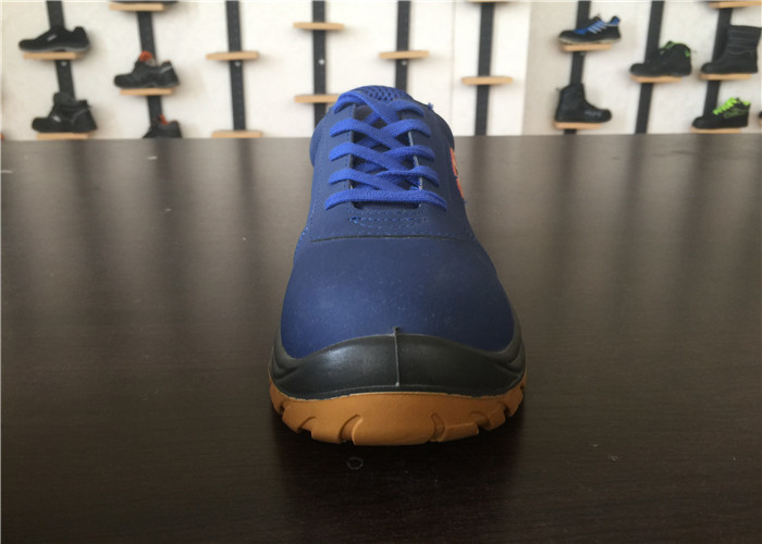 Embroidered Insulation Formal Safety Shoes , Trainer Style Safety Shoes