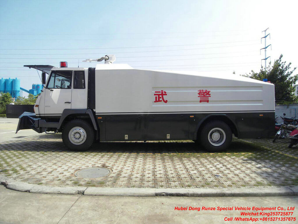 Ant-Riot Control Water Canon truck _1
