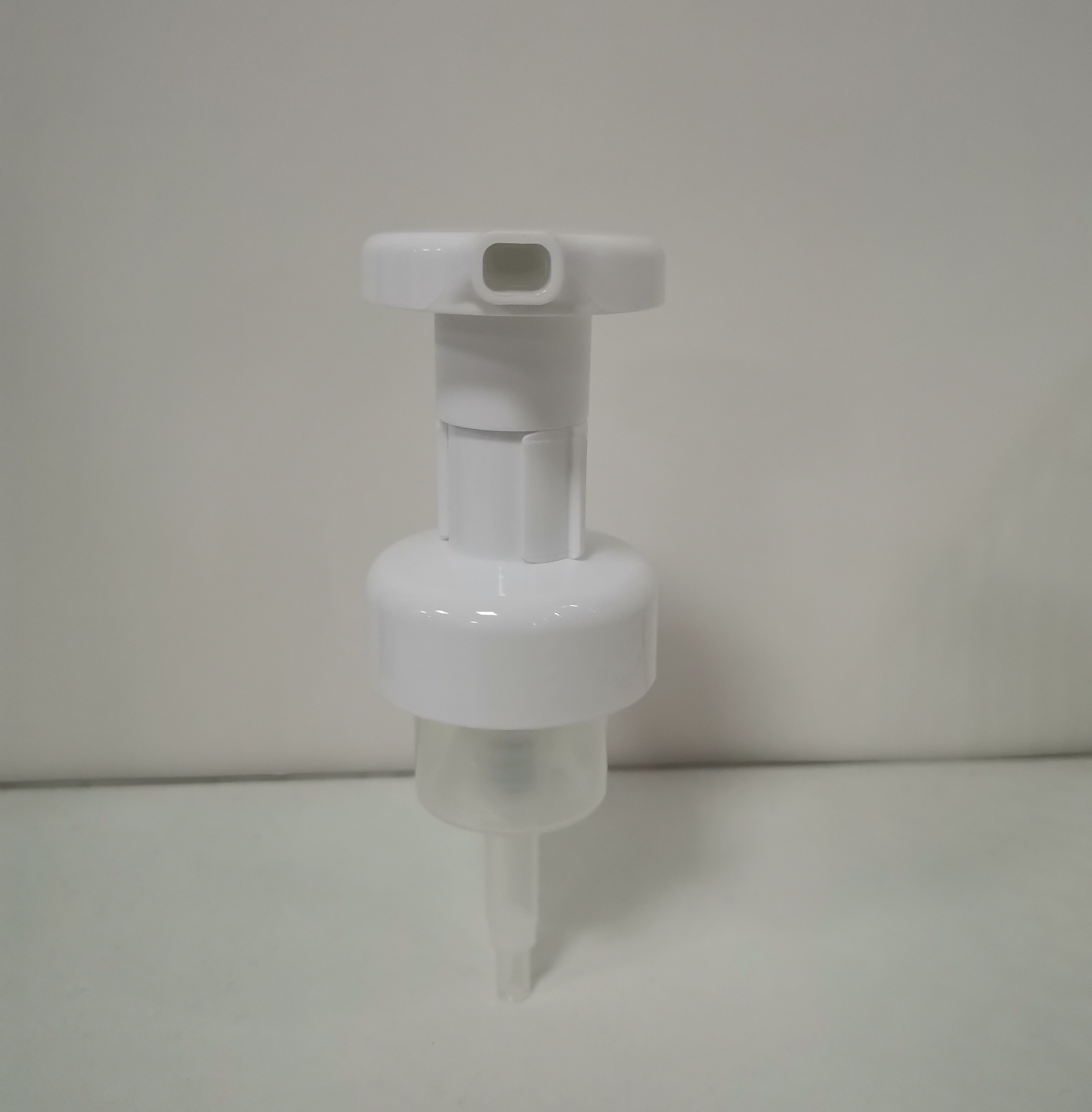 Smooth Foam Pump For Cream Cleanser - Convenient Reasonable Design For Facecare And Cleaning