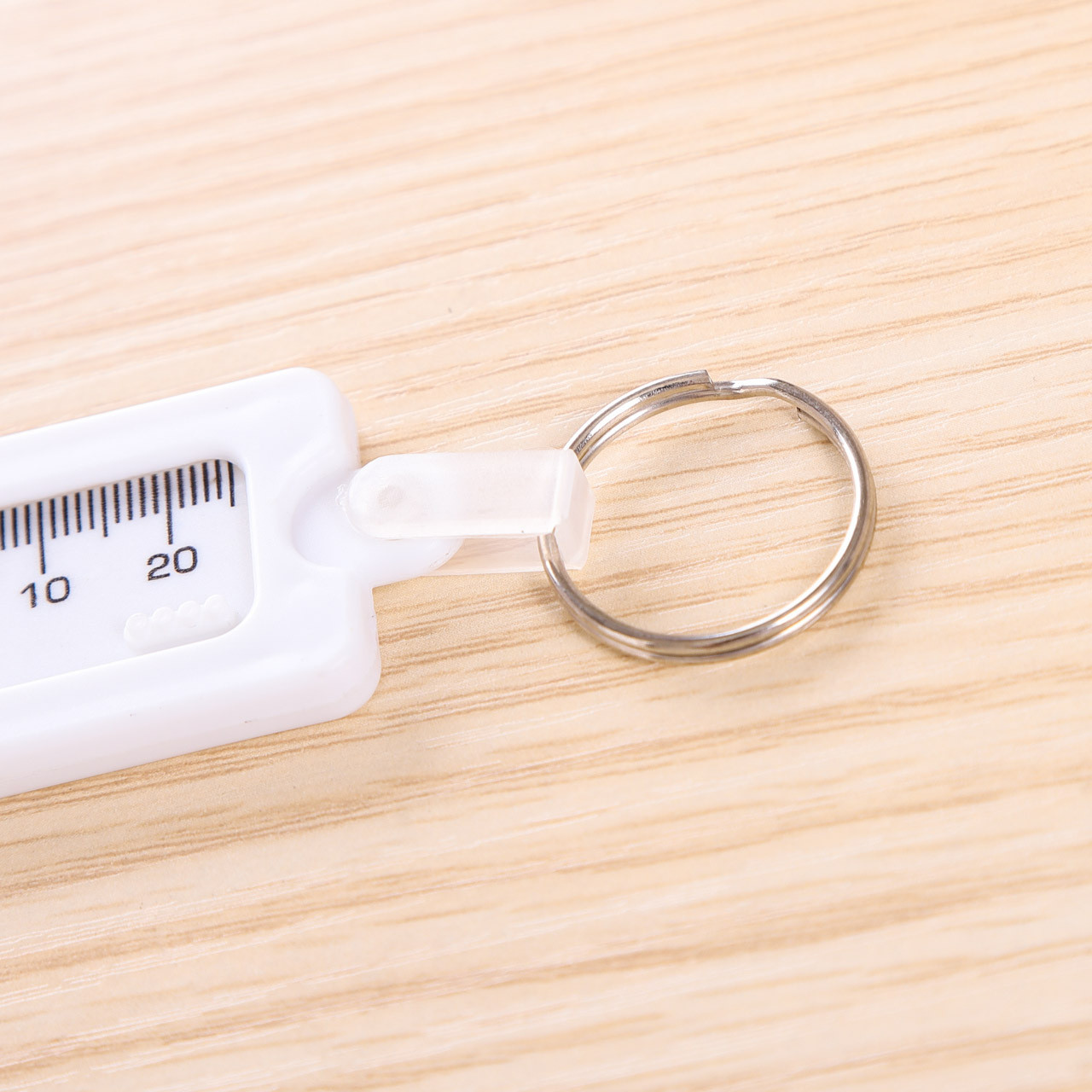 White Plastic Tire Pattern Depth Gauge Tape Meausre Logo Customized Keychain