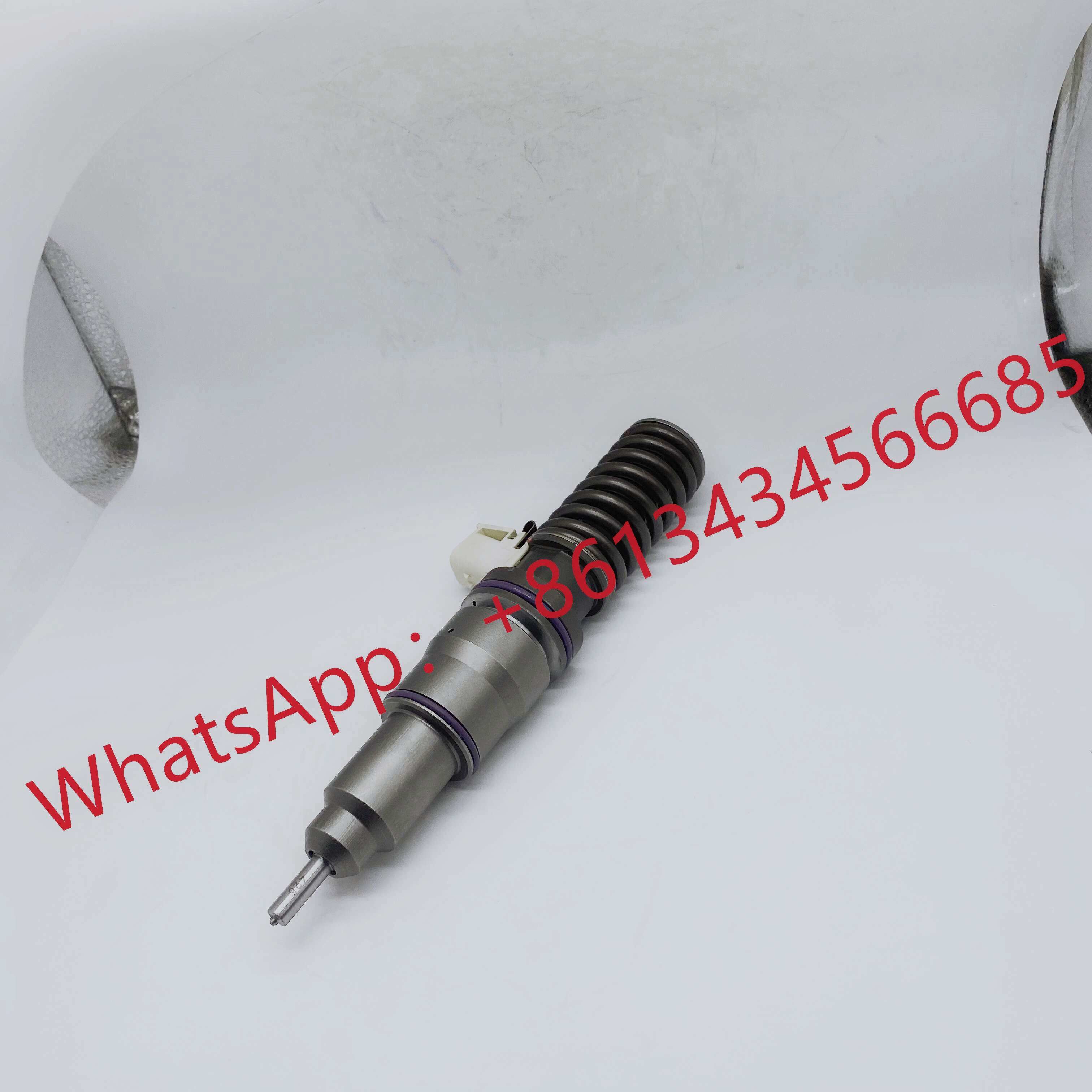 E3.27 Diesel Fuel Injector For Volvo 21977918 BEBE4P02001 BEBE4P03001 22254576 MD13 EURO 6