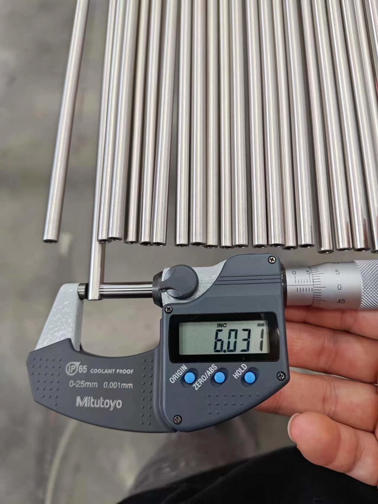 0.05MM - 20MM Hydraulic Stainless Steel Pipes Seamless Steel Tube