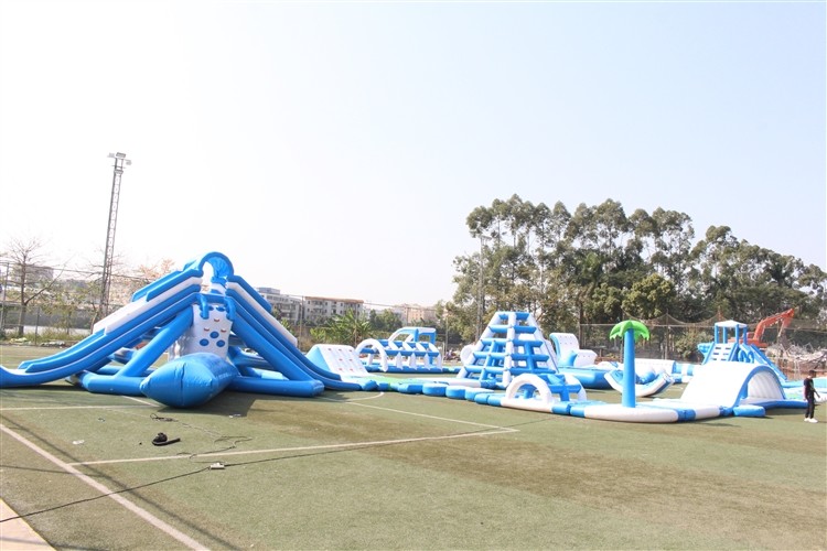 Blue White Giant Sea Inflatable Water Slide Water Park Obstacle Course