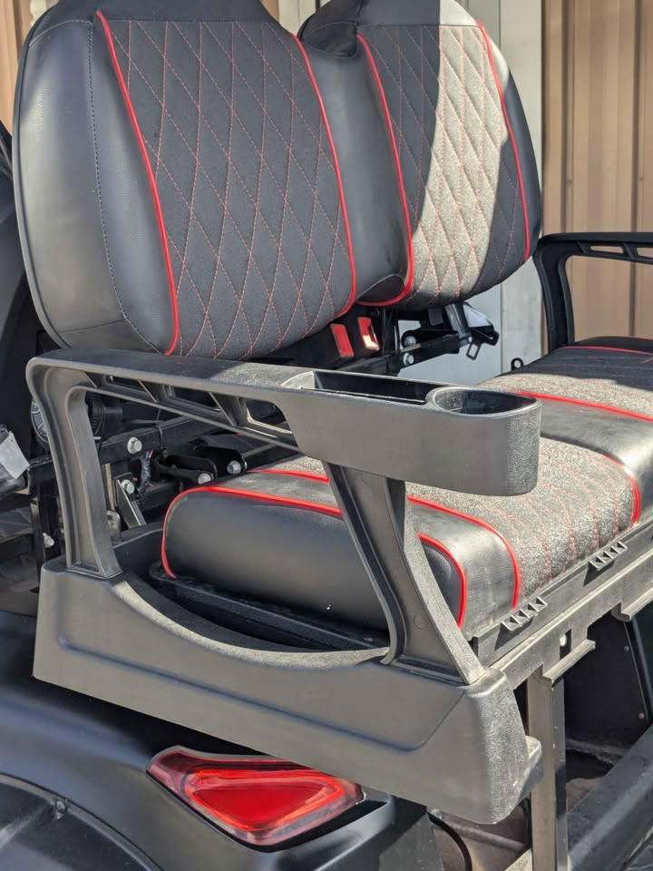 4 Seats Customize Electric Golf Cart 4 Passengers Off Road Golf Buggy