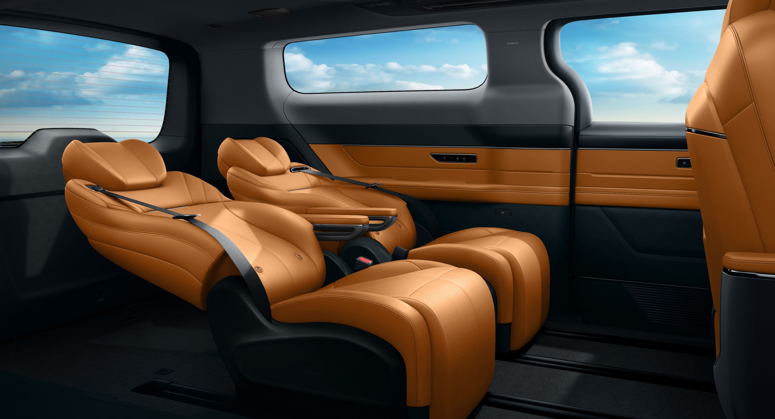 5-Door 6-Seater Body Structure 2024 LEVC L380 Pure Electric MPV with Length * Width * Height of 5316x1998x1940MM