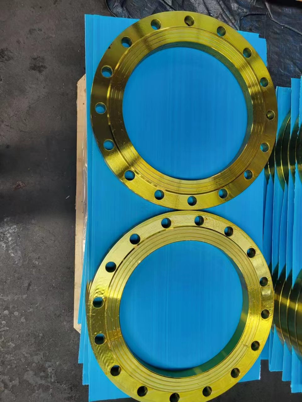 Low Thickness Carbon Steel Flange Pn16 Light Weight Commercial 8mm 10mm 12mm 14mm