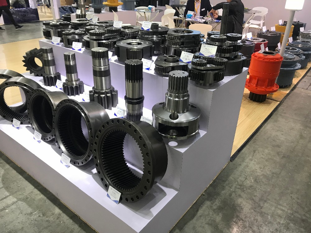 Outer Packing Carton or Plywood Case TGFQ PC220-8 Travel Motor with Gearbox 20Y-27-00550