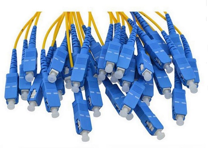 Low PDL Stable 1X16 PLC Splitter , 900um Steel Tube Type Fiber Optic Coupler Splitter