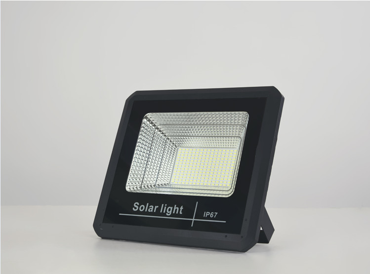 100 Watt IP67 Solar Powered LED Floodlights With Radar
