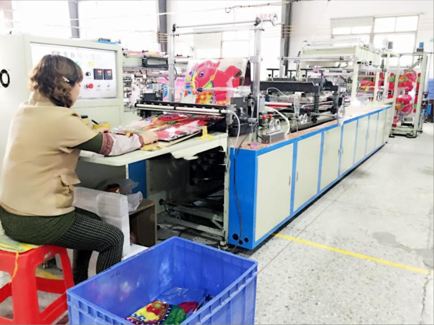 Film Foil Automatic Balloon Manufacturing Machine 380V