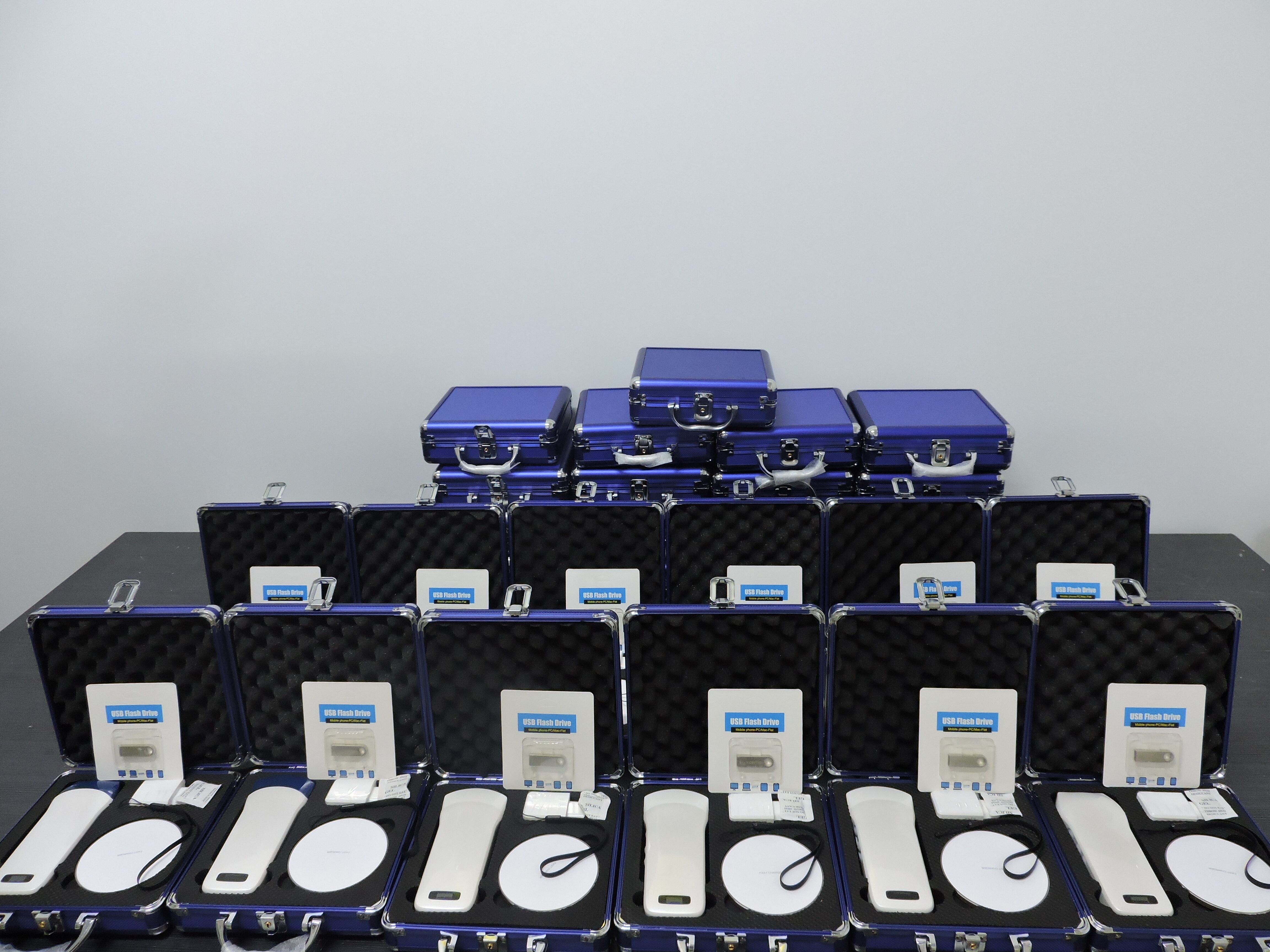 128 Elements Medical Hospital Equipments Color Doppler Portable Wireless Ultrasound Machine 3 In 1