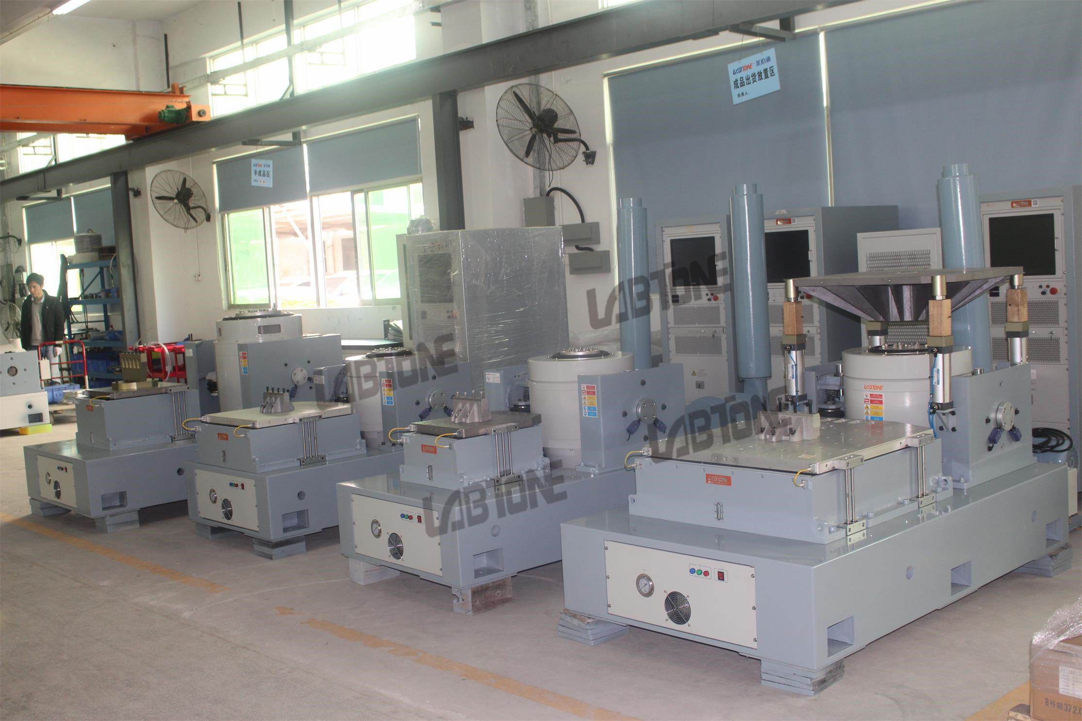 Vertical And Horizontal Vibration Test Machine Meet ISO 16750-3 Test Standard