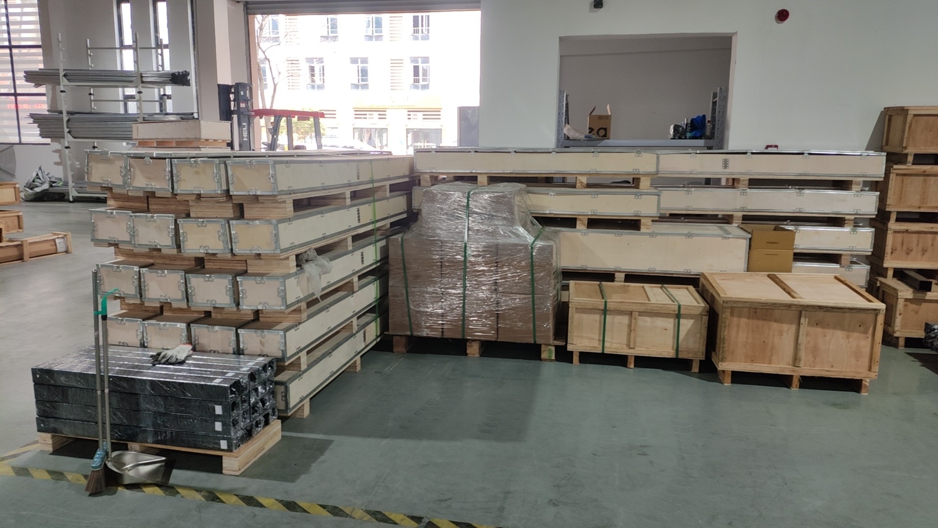 Three Phase 5 Blades High Volume Industrial Ceiling Fans For Mechanical Processing