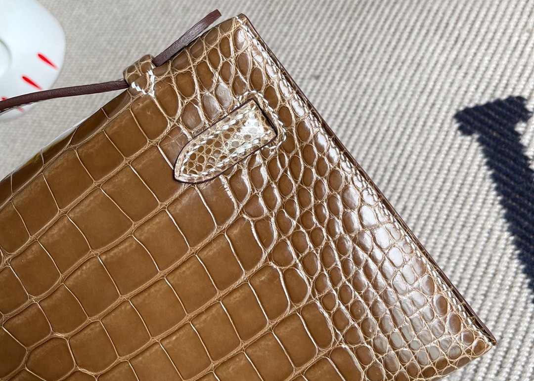 22cm Crocodile Leather Handbags , Tobacco Leather Square Bag