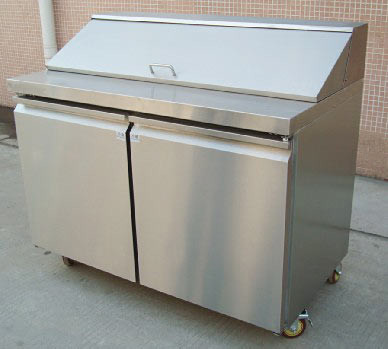 Salad Pizza Prep Under Counter Refrigerator For Restaurant With 2 Doors