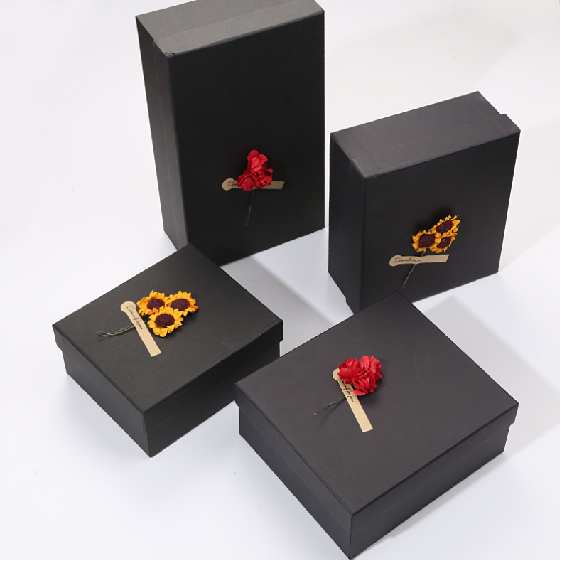 Personalized Cardboard small cosmetic box printing logo gift box with ribbon