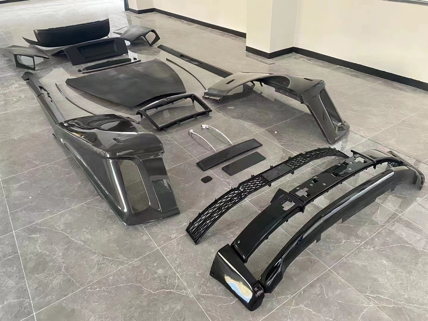 For Rolls-Royce Phantom 2004-2017 Model Upgrade 2020 Model Body Kit for Rolls-Royce Phantom Body Kit Bumper