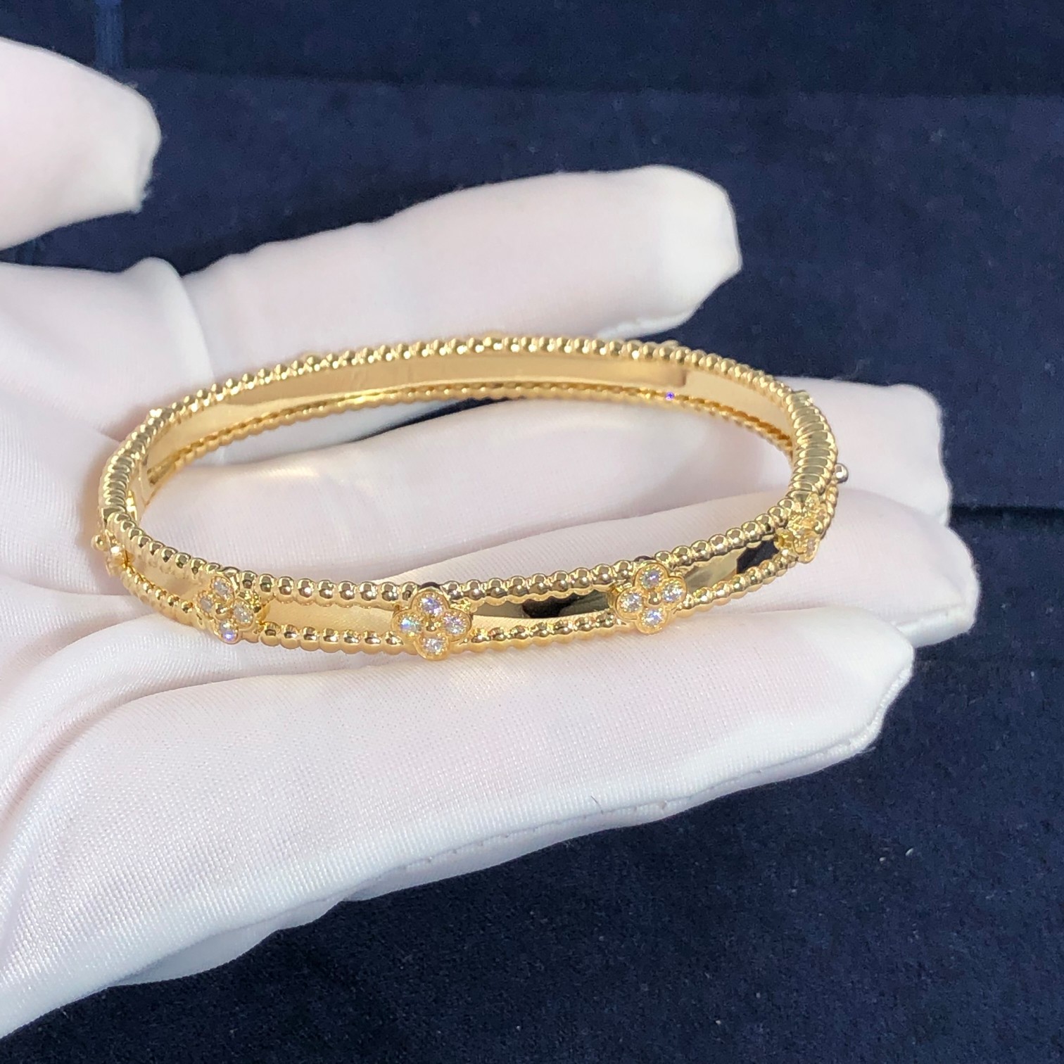 Customization 18k Gold Van Cleef & Arpels PerléE Sweet Clovers Bracelet Medium Model
