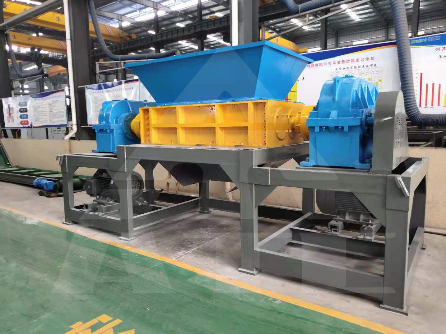 Bottle Film Disk Cardboard Waste Shredder Machine Cloth Pipe Barrel Shredder With CE