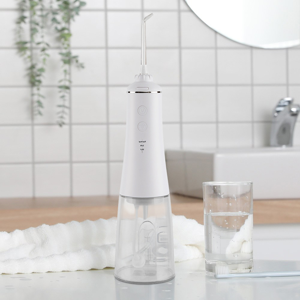 350ml 3W Portable Teeth Cleaner , Lightweight Rechargeable Oral Irrigator