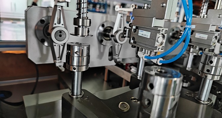 Cooling Fan Technology in Pingsheng Automatic Mechanical Winding Machine by Shenzhen