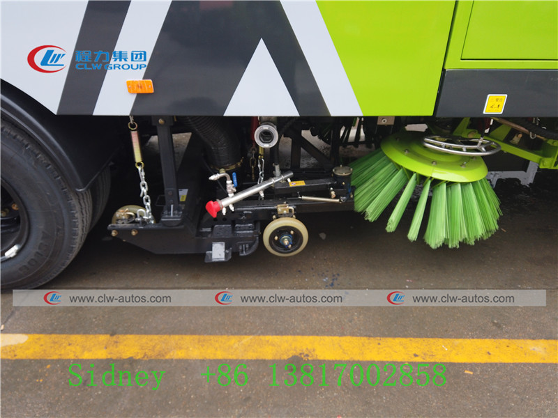 Dongfeng Tianjin Diesel Engine 12m3 Vacuum Sweeper Truck