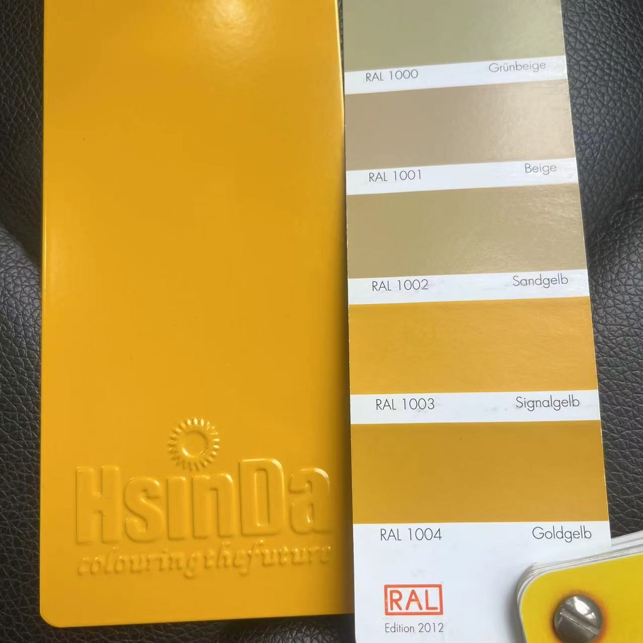 Ral 1003 Signal Yellow Powder Coating Easy Cleaning For Bike Frame Bicycle Bus Customized