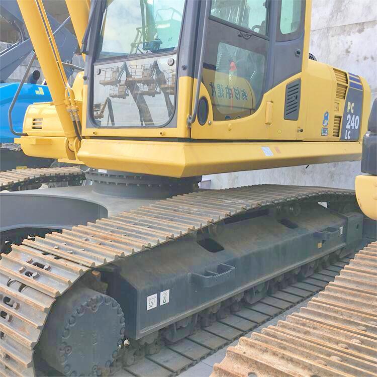 Used 24 Ton Komatsu 240-8 MO Excavator with Good Condition and Original Hydraulic Pump