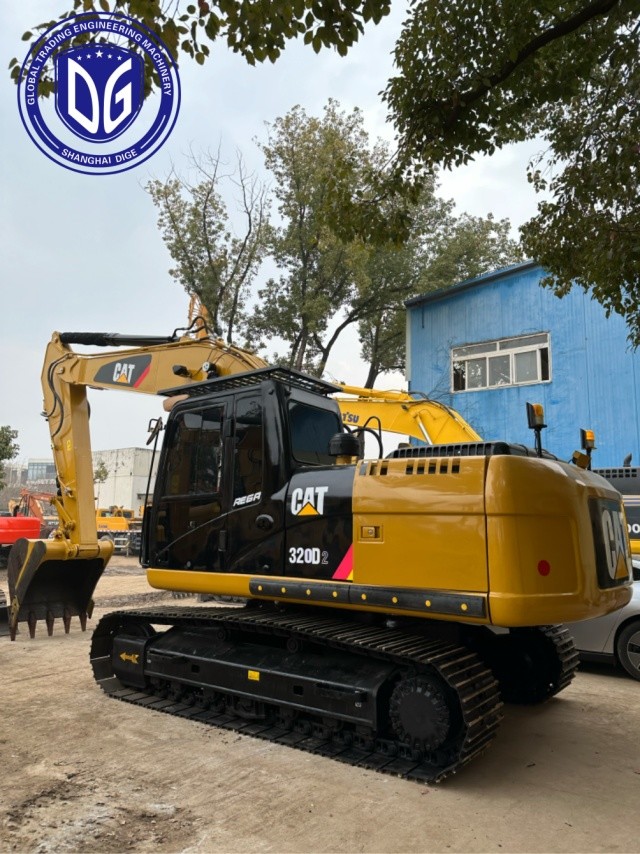 320D 20 Ton Used Caterpillar Excavator With Superior Load Handling Capabilities