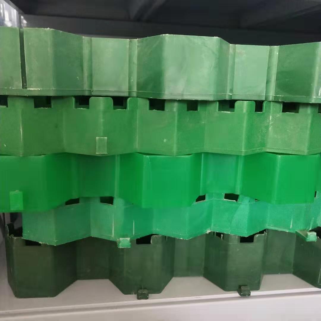 Height Green HDPE Plastic Planting Grass Paver Grid with CE/ISO9001/ISO14001 Certificate