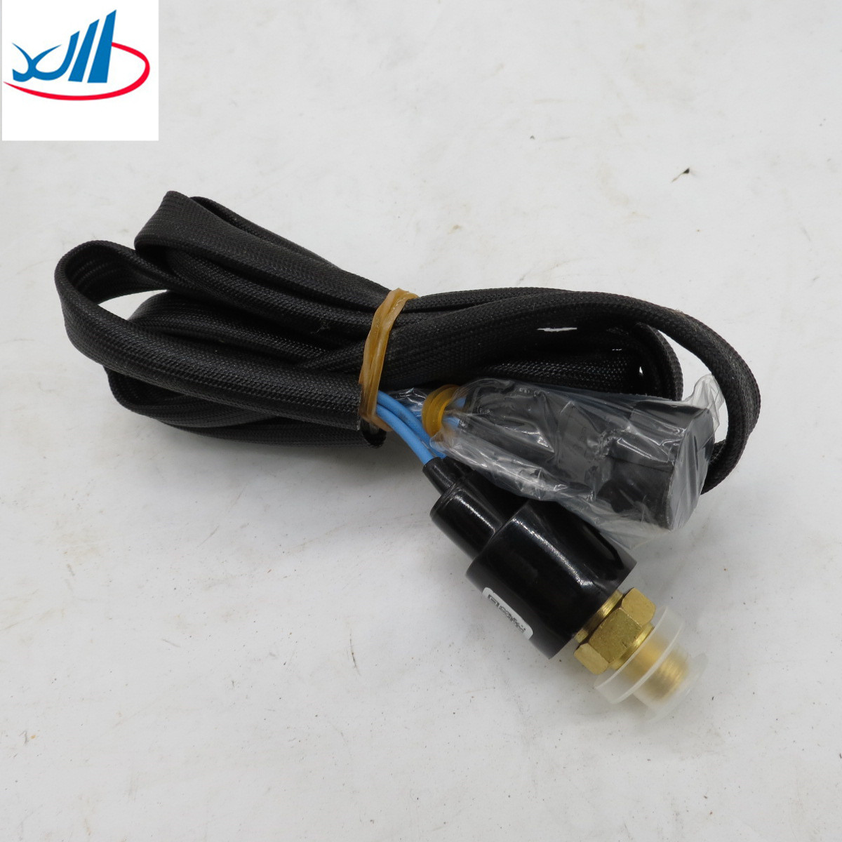 Good Performance Lowe Pressure Switch Shacman Spare Parts 8114-00136