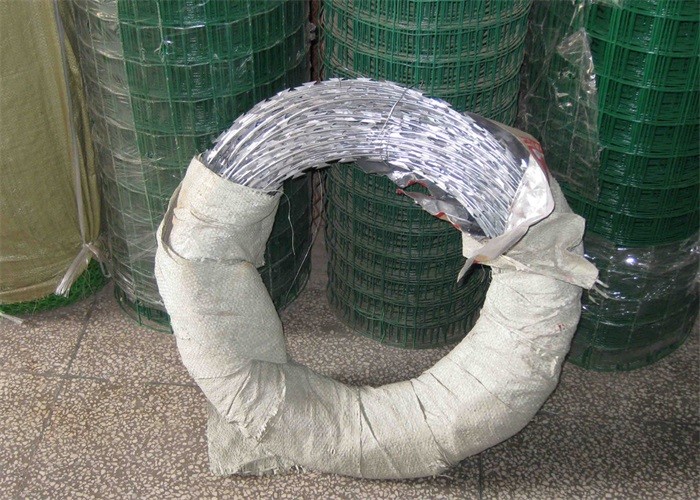 Concertina Razor Barbed Wire Price/Hot Dipped Galvanized Razor Wire