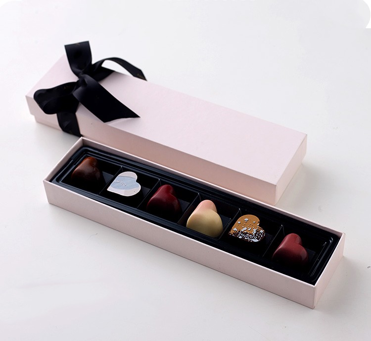 Custom Sweet Wedding Cardboard Packaging Candy Box with Handmade Design and Gold Logo