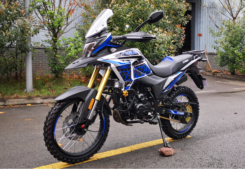 250CC 300CC Off Road Dirt Bike Motorcycle 105Kmph Top Speed 8 Colours