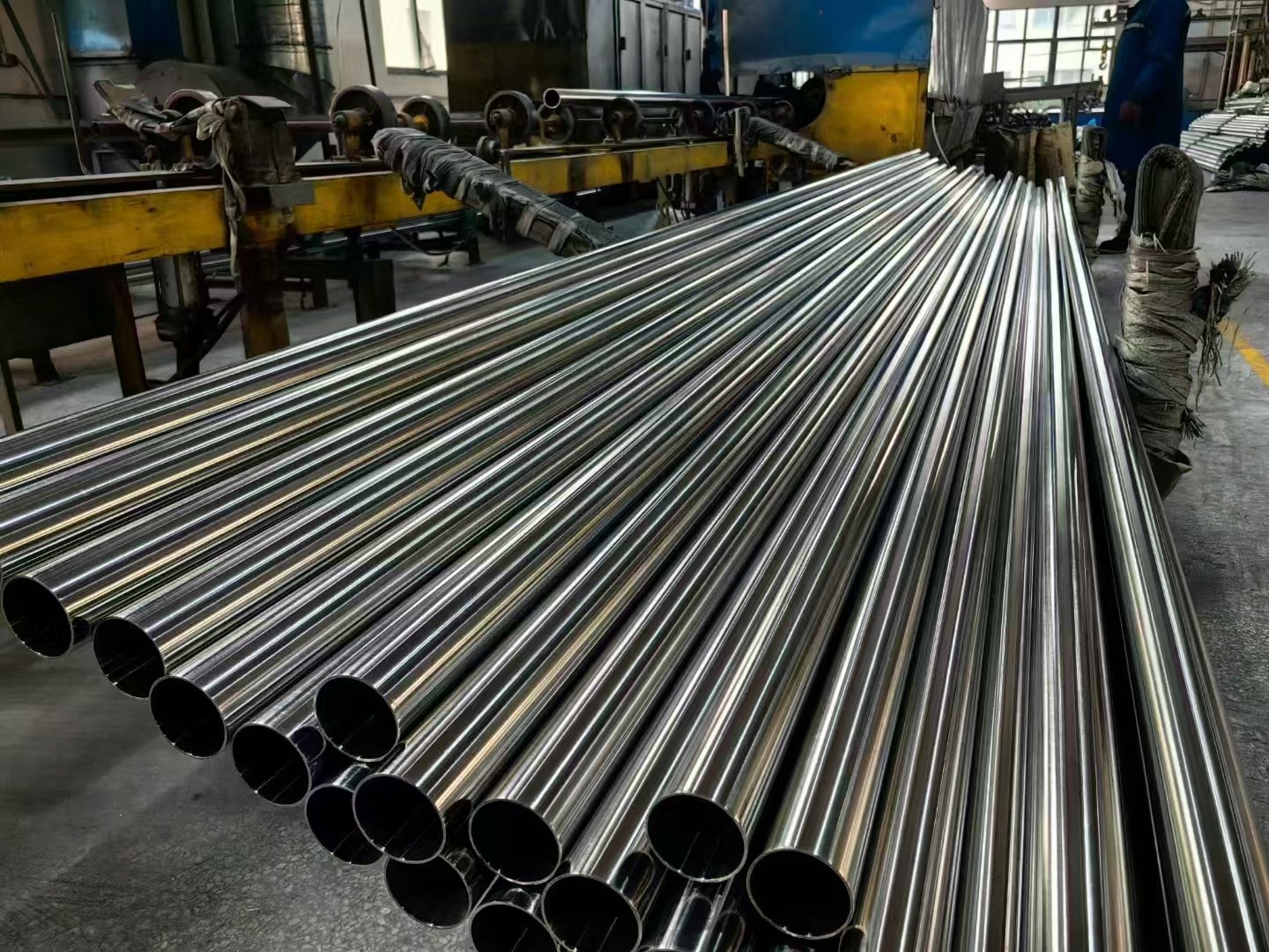 ASME SA312 Welded Pipe Tube 316L 1.4438 304l Stainless Steel Welded Tube