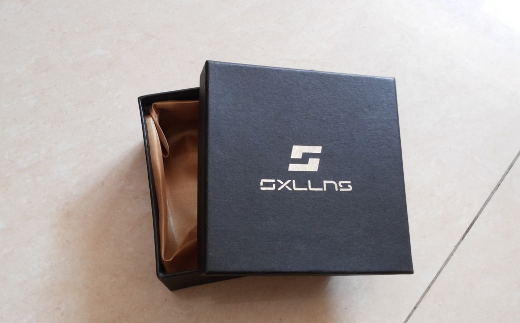 Luxury custom logo printed black card paper gift box for jewelry packaging