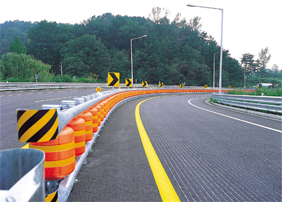 Steel Guardrail Barrier 1.2m Panels 2.5m Length Bolting Installation Method