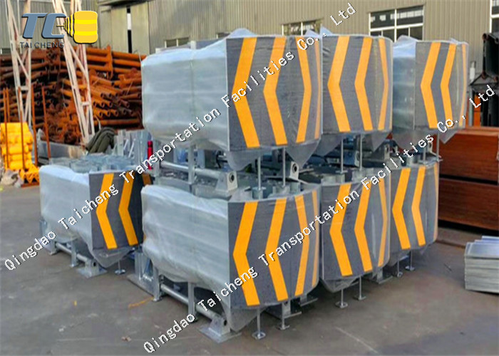 Highway Steel Tunnel Entrance Anti Collision Pad Guideable Yellow Crash Attenuator
