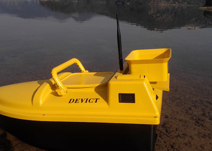 RC Fishing Bait Boat DEVC-103 yellow ABS plastic 11KG / Carton AC 110-240V
