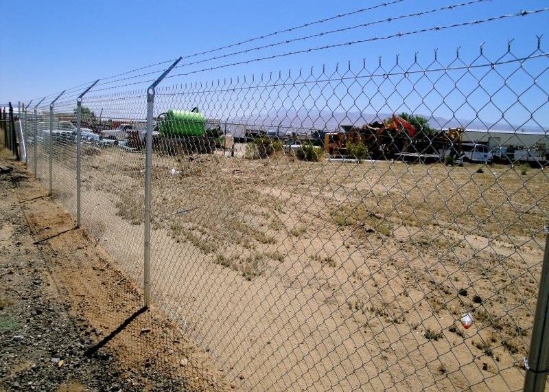25m Length 1.5mm 6 Foot High Chain Link Fence With Galvanized