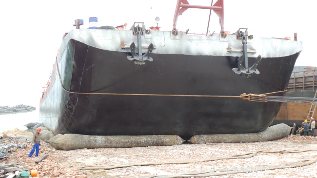 Under Water Refloating Boat Salvage Airbags Black Rubber Boat Recovery Air Bags