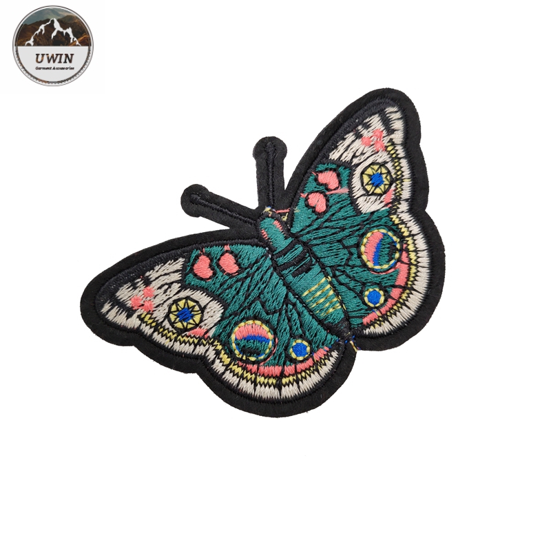 Washable Butterfly Sew On Embroidered Patches OEM Merrowed Border Customized Logo