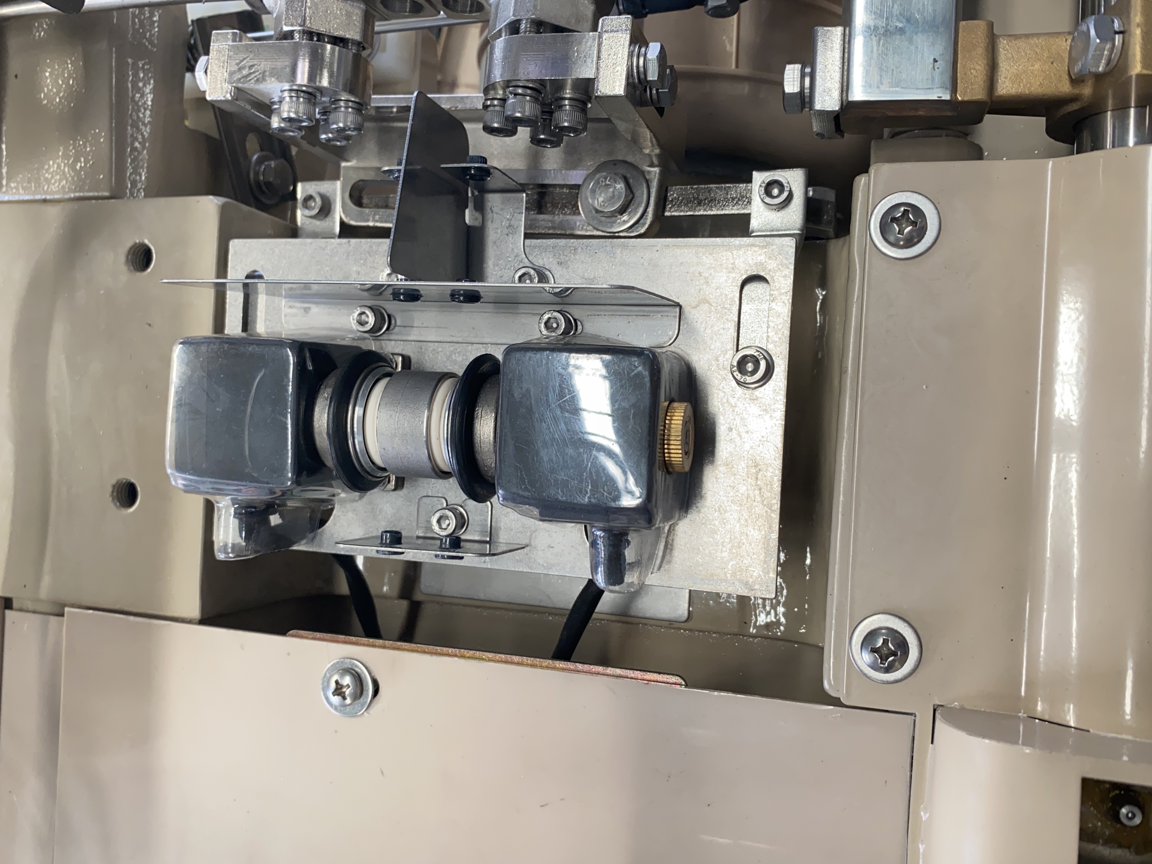 Single Nozzle Air Jet Looms 3.8kw High Speed Shuttleless Weaving Machine