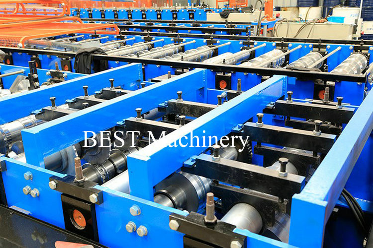Floor Deck Roll Forming Machine Chain Or Gear Box Driven System Hydraulic Cutting Device