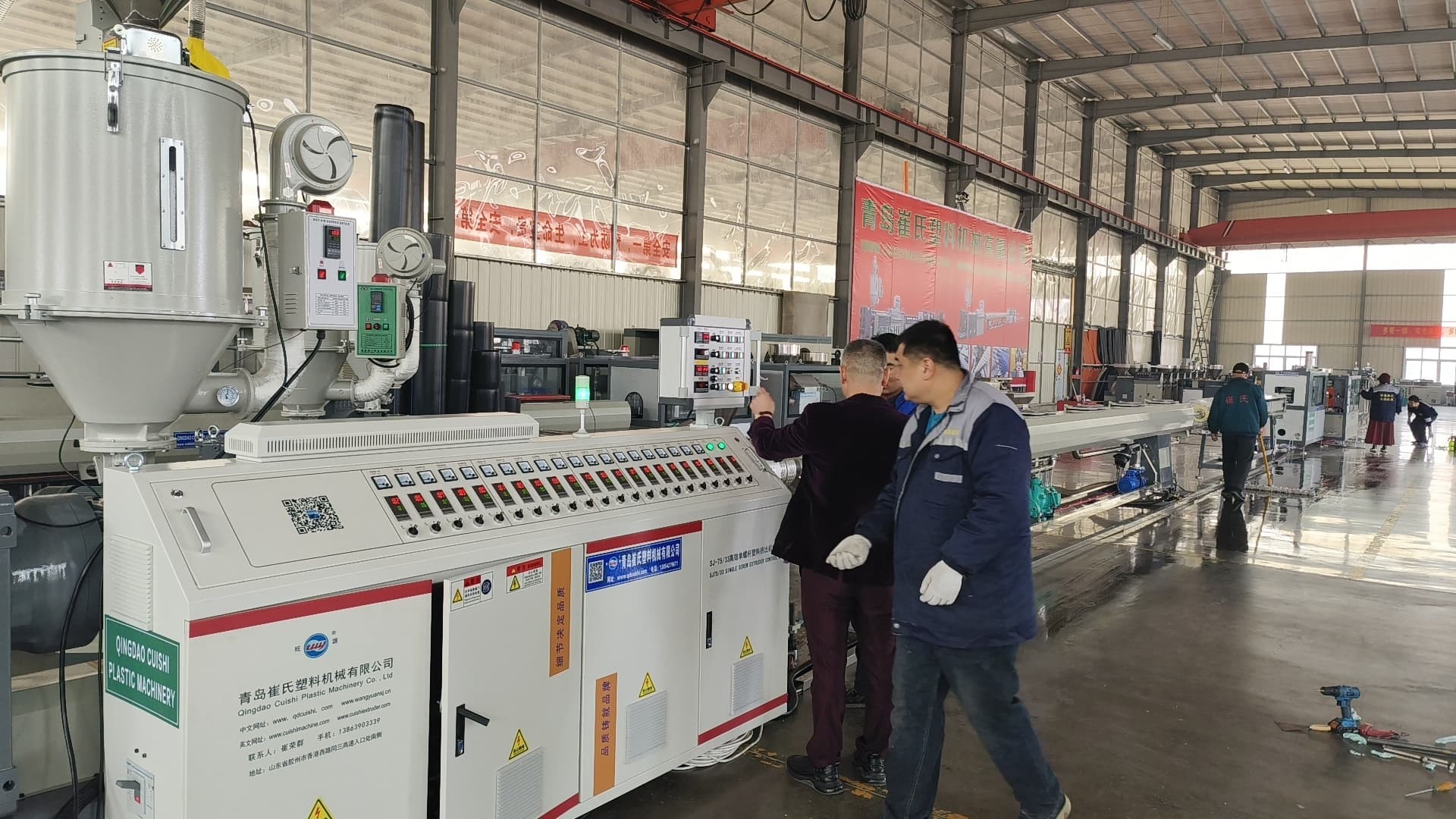 1-10m/min Production Speed PE Pipe Extrusion Line with 0-89rpm/min Extrusion Screw Speed and 9 Meters Long Vacuum Tank